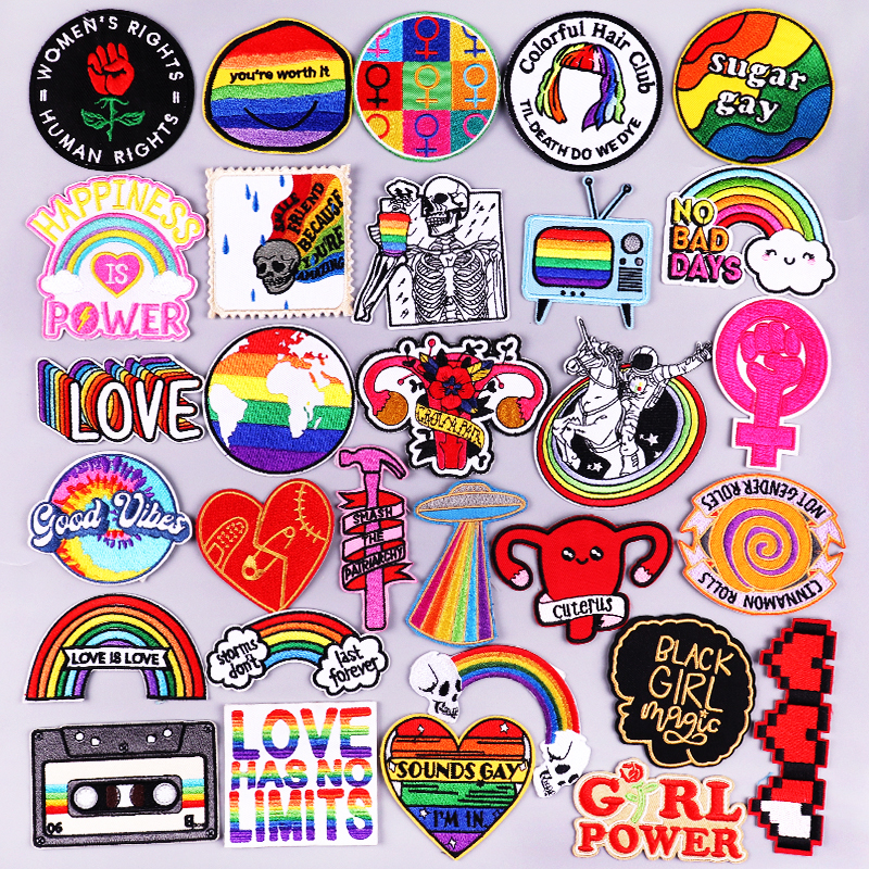 Gay Pride LGBT Patch Love is L – Velcro Sew On Bewertung und Preis