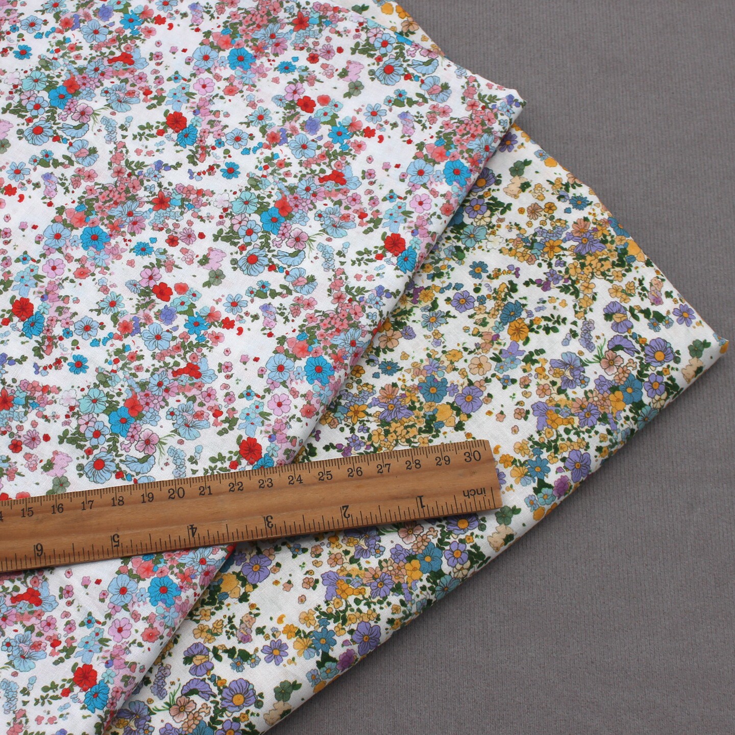 Vintage Floral 100% Cotton Fab – Vintage Sewing Textile Bewertung und Preis