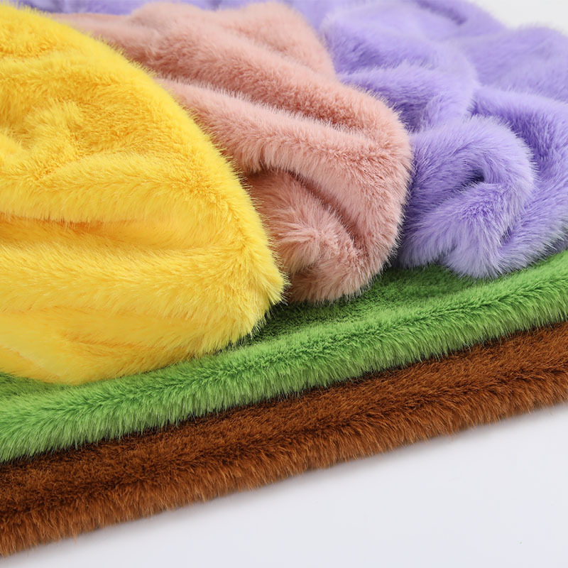 High Low Pile Faux Plush Fabri – Sewing Fabric Bewertung und Preis