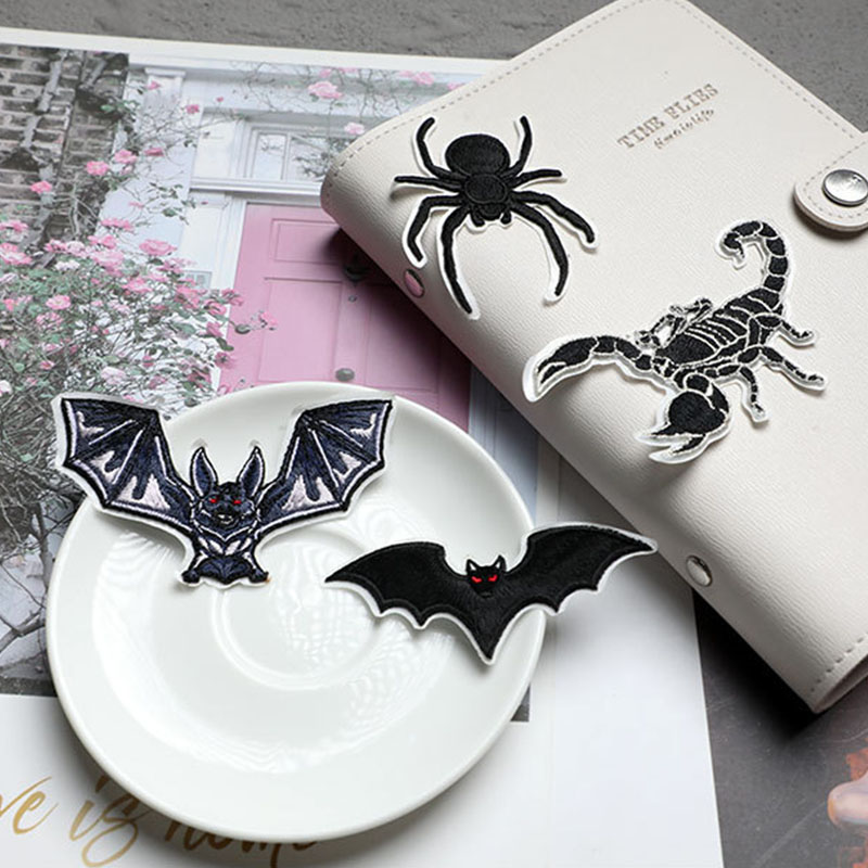 Spider Scorpion Bat Black Anim – Velcro Sew On Bewertung und Preis
