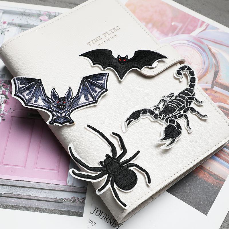 Spider Scorpion Bat Black Anim – Velcro Sew On Bewertung und Preis