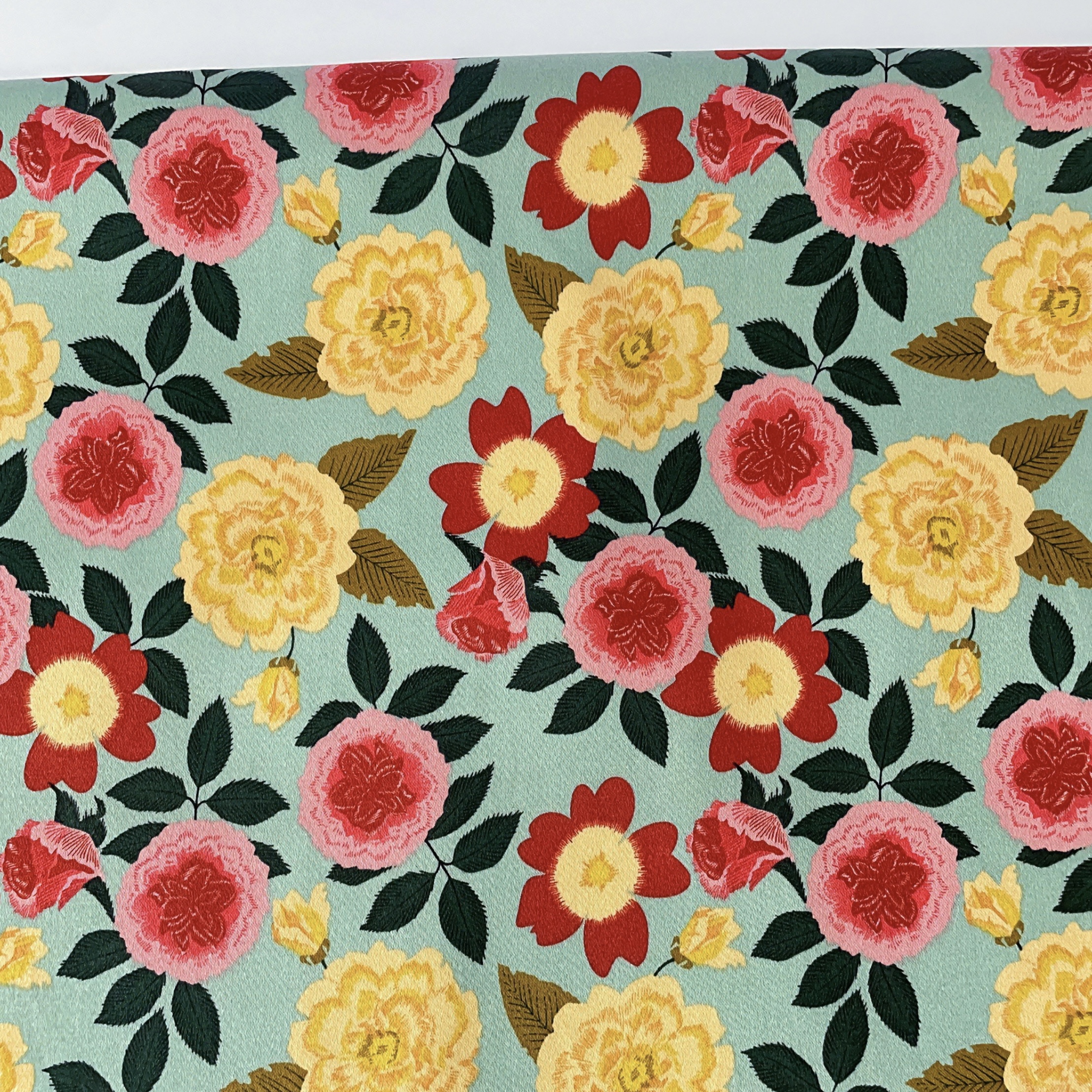 Vintage Floral Printed Satin 1 – Vintage Sewing Textile Bewertung und Preis
