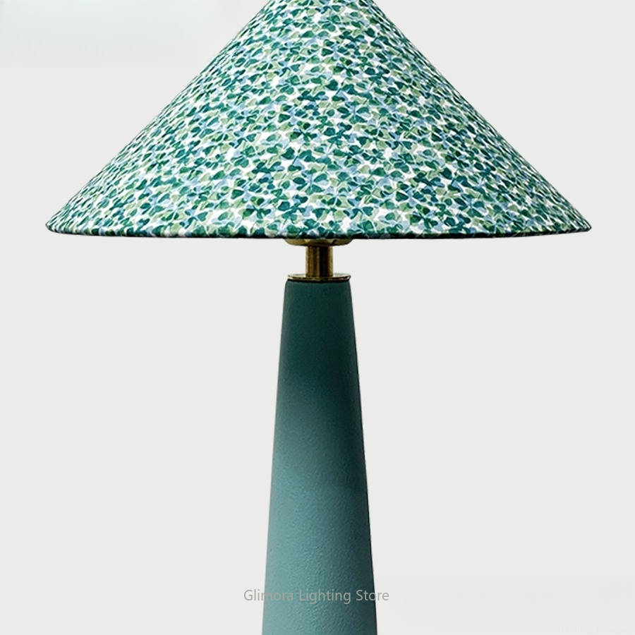 Teal Umbrella Shape Table Lamp – Century Textile & Sewing Supply Avenue C North Saskatoon Sk Bewertung und Preis