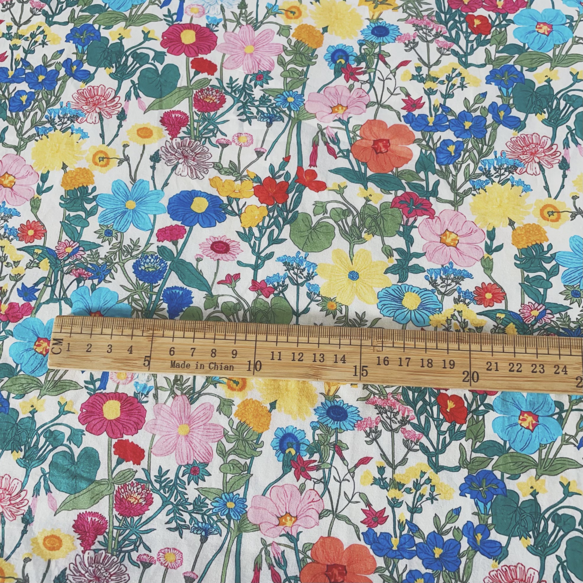Vintage Floral Printed Cotton  – Vintage Sewing Textile Bewertung und Preis